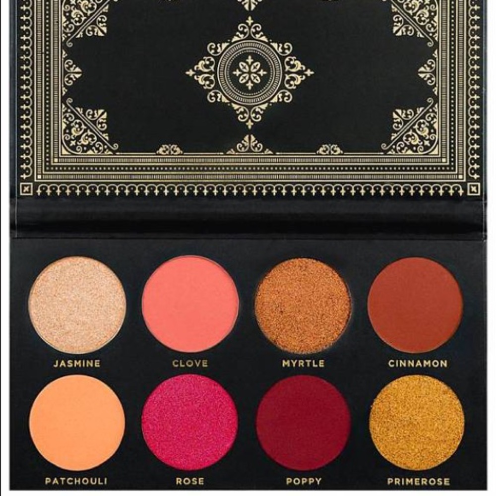 Ace Beaute- Grandiose Palette 8 Colors